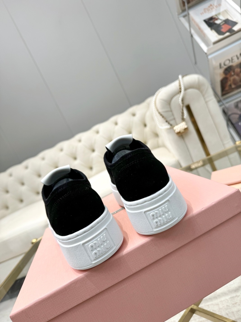 Miu Miu Casual Shoes